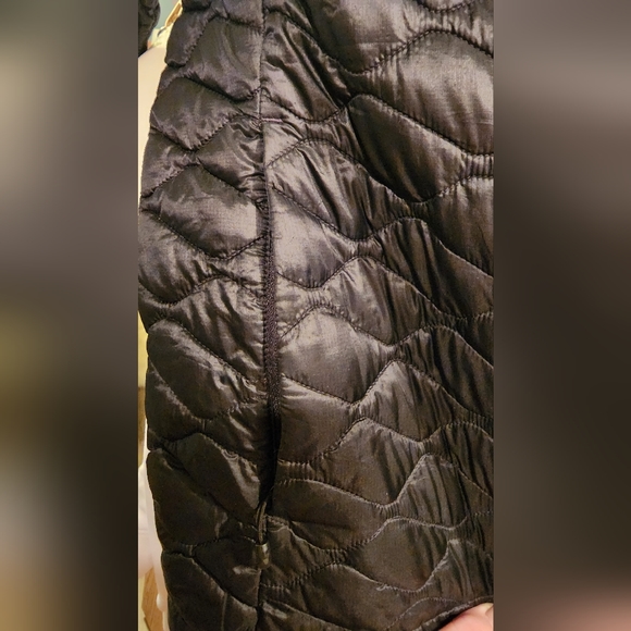 Black Jacket - Picture 4 of 4